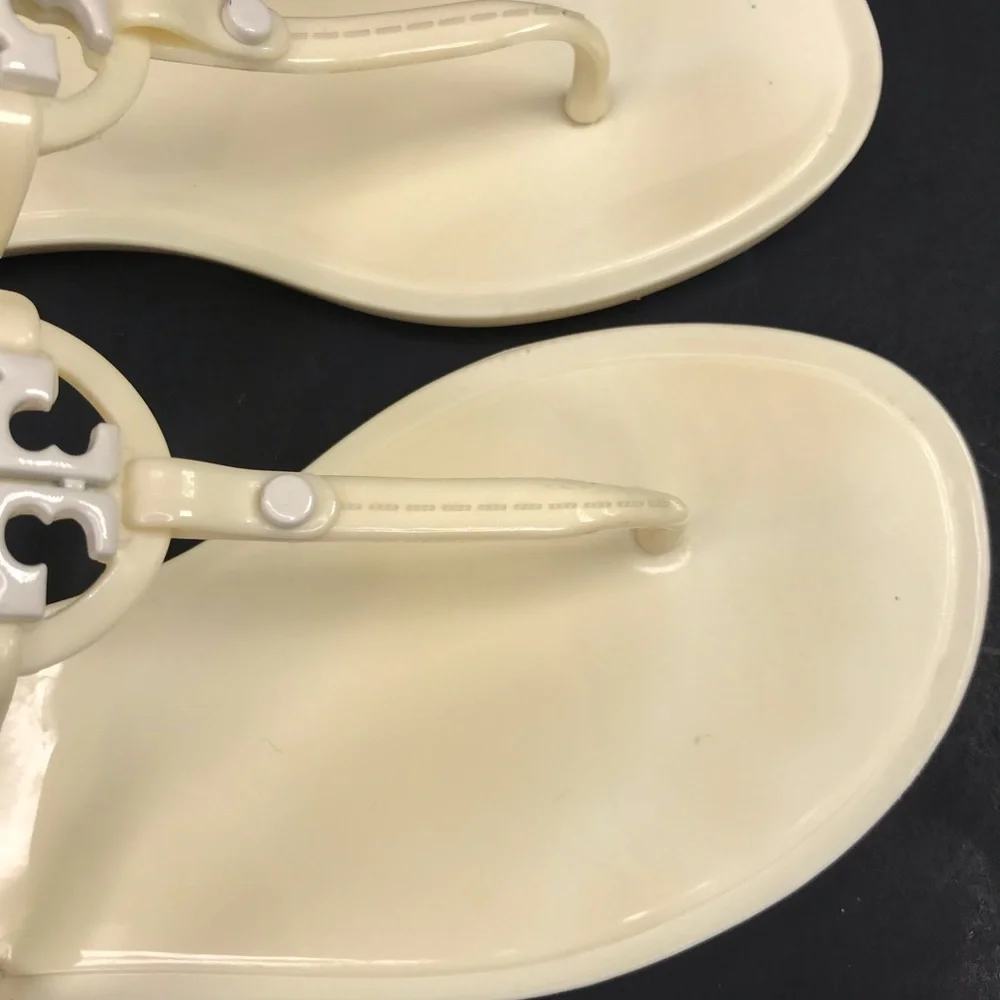 Tory Burch Women's Size 7 Mini Miller Flat Thong Jelly Sandals Cream Off White